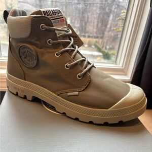 Palladium Men's Boots - Tan and Cream